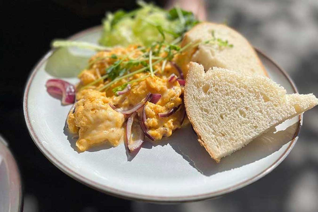 Hinta Brunch | Reggeli, Brunch, Bistro, kellemes hangulat. Hinta Brunch | Reggeli, Brunch, Bistro, kellemes hangulat.