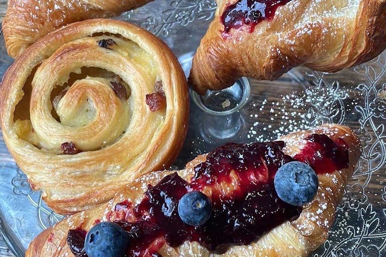 Hinta Brunch | Reggeli, Brunch, Bistro, kellemes hangulat. Hinta Brunch | Reggeli, Brunch, Bistro, kellemes hangulat.